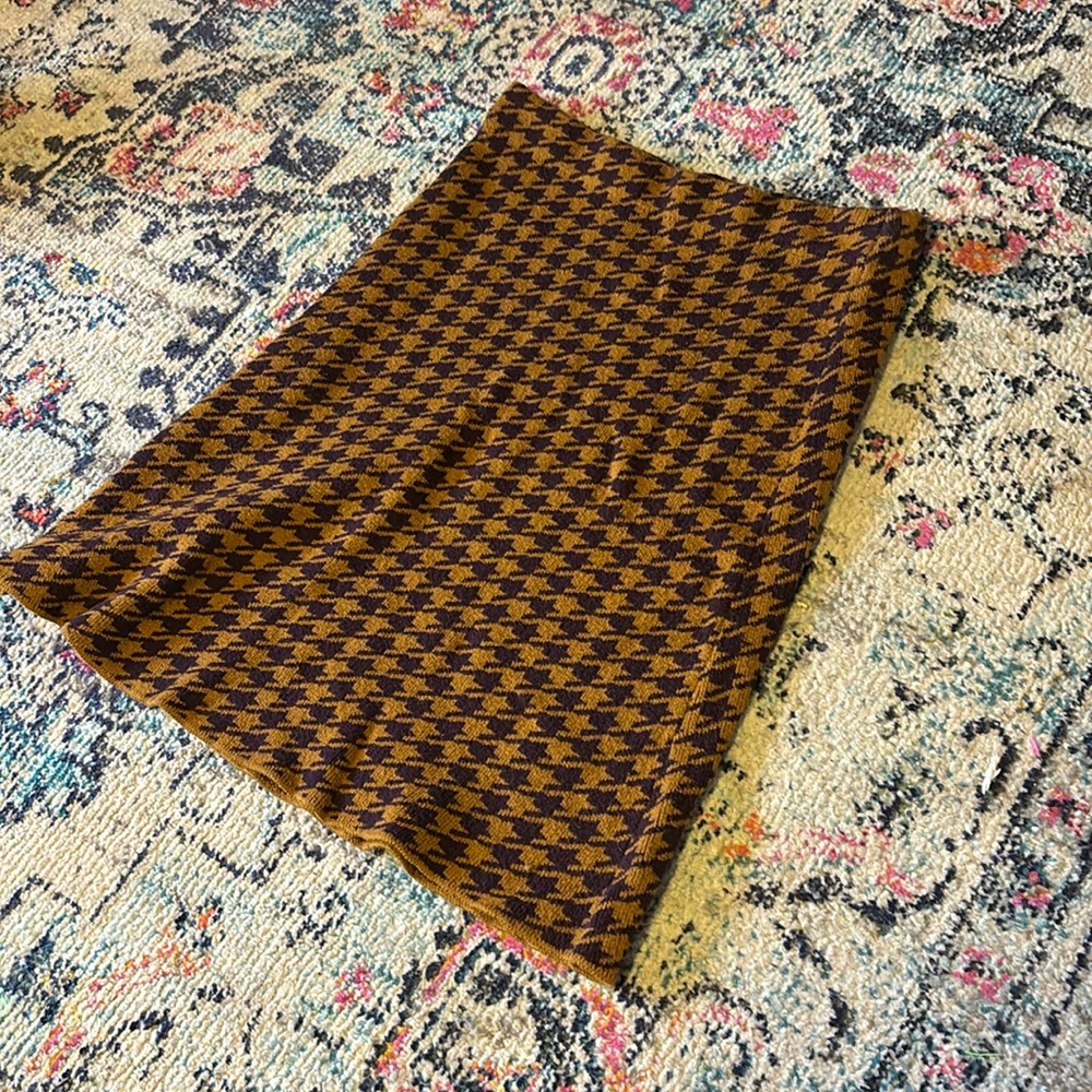 Anne Taylor- Vintage Houndstooth Sweater Skirt size: PL